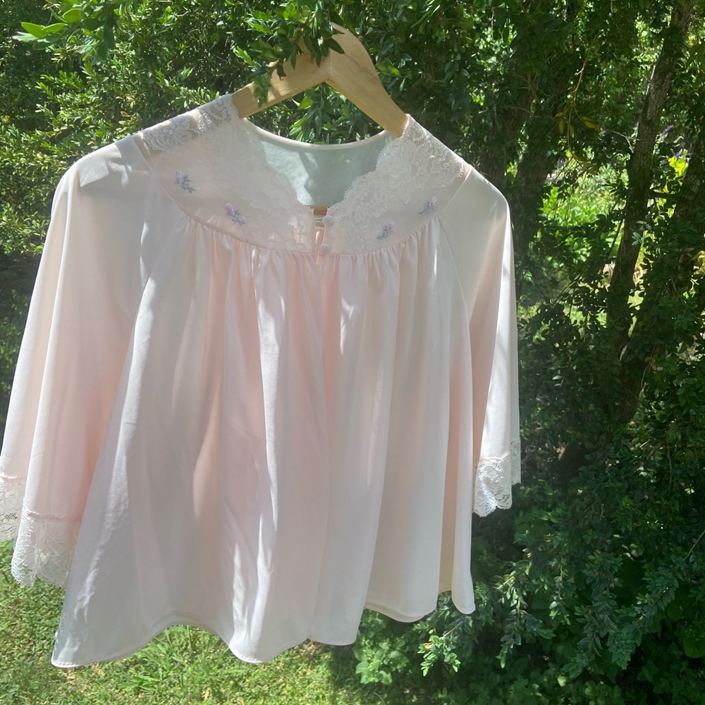 Soft pink Nightgown top with floral embroidery